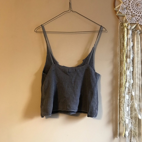Urban outfitters distressed grey sweater crop top - Picture 2 of 3